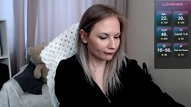 Sunny bunny6 online show from April 11, 4:20 am