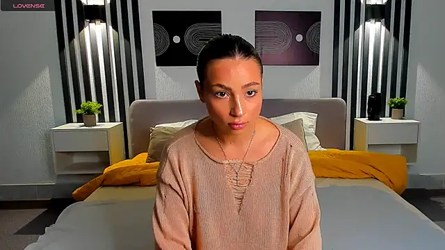 Snapshot of Tanita_Lambic chatting on September 13, 1:49 am Tanita Lambic online show from September 13, 1:49 am