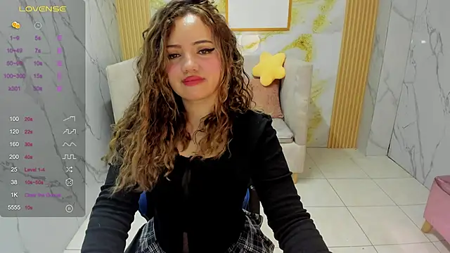 Snapshot of violet_sub chatting on May 19, 1:18 pm violet sub online show from May 19, 1:18 pm