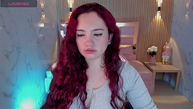 Snapshot of violet_sub chatting on March 4, 1:17 pm violet sub online show from March 4, 1:17 pm