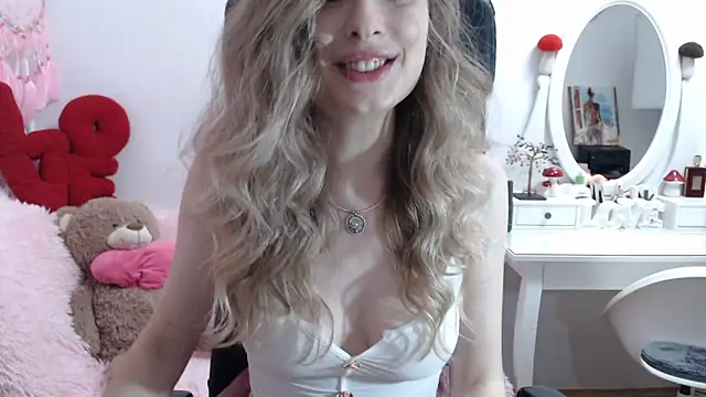 Snapshot of _sweettreat chatting on September 13, 12:10 am sweettreat online show from September 13, 12:10 am