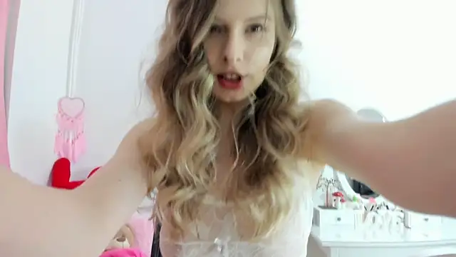 Snapshot of _sweettreat chatting on September 20, 12:59 am sweettreat online show from September 20, 12:59 am