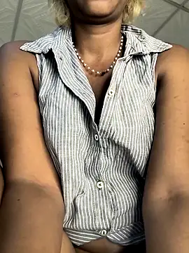 Amaliu  online show from March 11, 6:35 pm