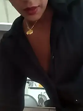 Amaliu  online show from February 10, 1:43 pm