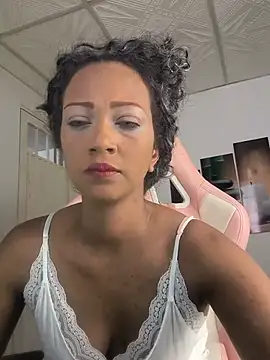 Amaliu  online show from June 26, 3:18 pm