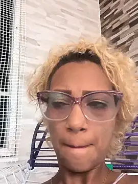 Amaliu  online show from February 9, 3:32 pm