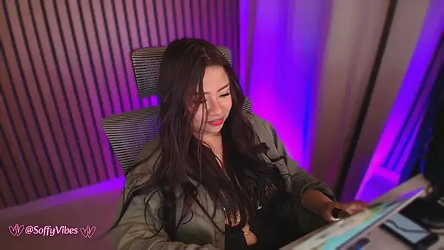 Snapshot of soffyvibes- chatting on October 16, 8:11 am soffyvibes- online show from October 16, 8:11 am
