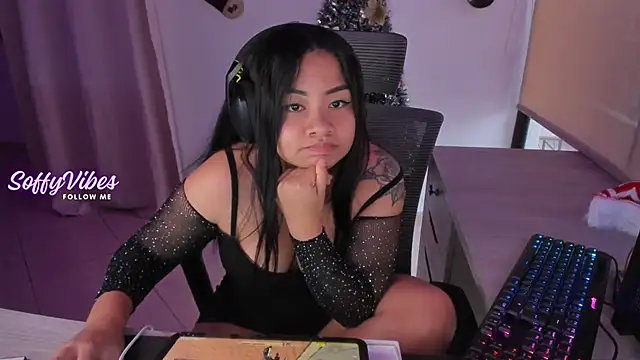Snapshot of soffyvibes- chatting on December 19, 10:42 pm soffyvibes- online show from December 19, 10:42 pm