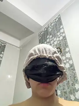 Snapshot of STEP_SISTER1 chatting on January 25, 5:30 pm STEP SISTER1 online show from January 25, 5:30 pm