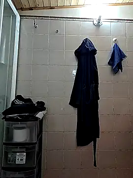 Snapshot of dotato880 chatting on December 23, 5:00 pm dotato880 online show from December 23, 5:00 pm