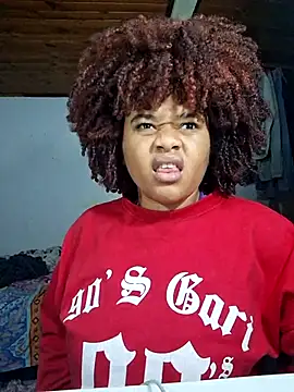 DANIELA MICHEL online show from December 17, 11:21 pm