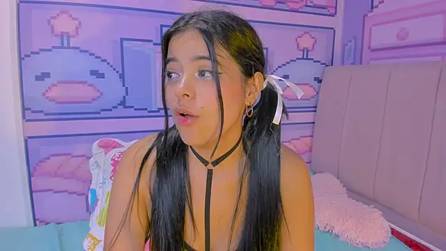  18alice online show from March 12, 8:30 am