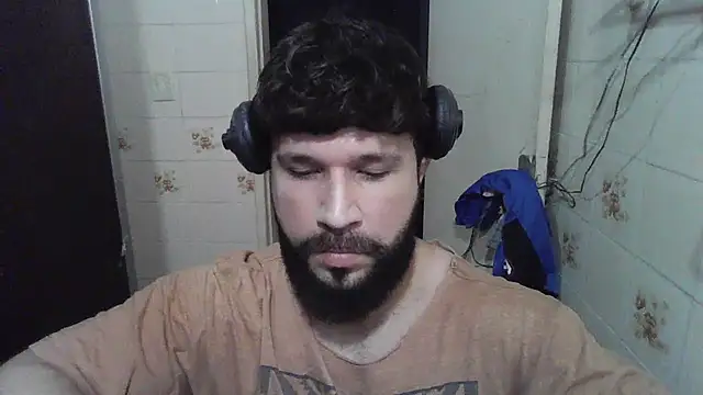 Snapshot of Cauan-t chatting on January 18, 11:22 pm Cauan-t online show from January 18, 11:22 pm