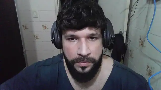 Snapshot of Cauan-t chatting on January 11, 11:24 pm Cauan-t online show from January 11, 11:24 pm