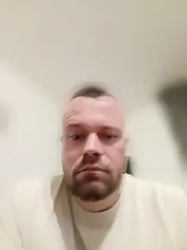 mikaaaaase online show from March 30, 8:10 pm