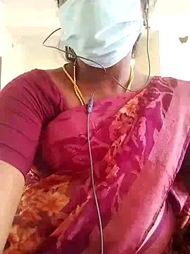 Snapshot of Preethytamilsexy chatting on June 19, 5:57 am Preethytamilsexy online show from June 19, 5:57 am