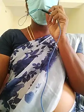 Snapshot of Preethytamilsexy chatting on May 23, 5:17 am Preethytamilsexy online show from May 23, 5:17 am
