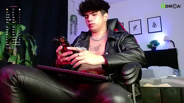 LyleBennett  online show from February 16, 1:54 pm