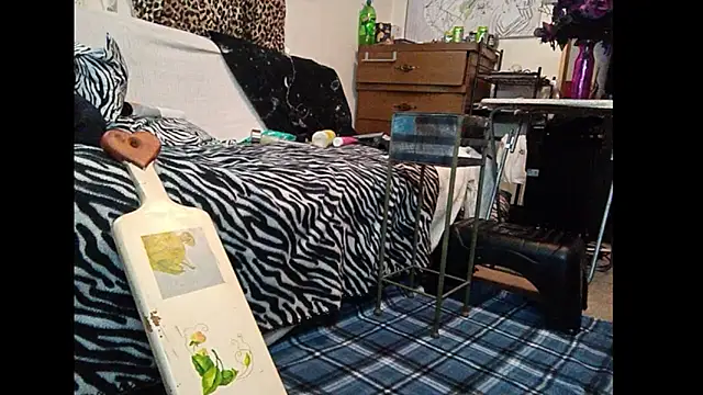 surRealGhost online show from March 19, 12:34 pm