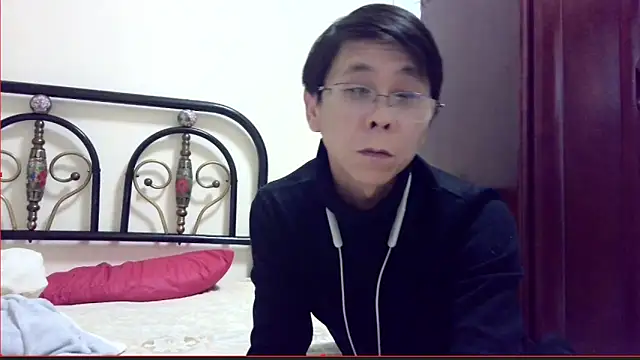 TGH521 online show from February 4, 1:28 pm