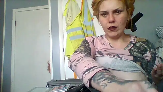 Snapshot of sexycockfiend777 chatting on November 24, 5:24 pm sexycockfiend777 online show from November 24, 5:24 pm