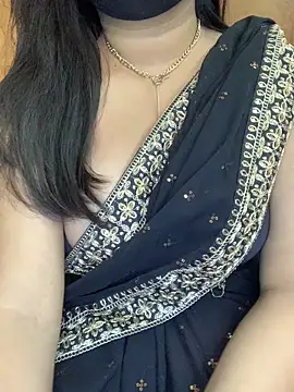 Snapshot of Doodhwaali chatting on January 21, 8:08 am Doodhwaali online show from January 21, 8:08 am