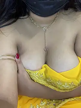 Snapshot of Doodhwaali chatting on January 27, 8:39 pm Doodhwaali online show from January 27, 8:39 pm