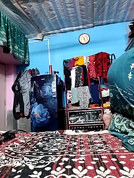 BERRY 00 online show from December 17, 6:02 pm