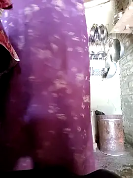 BERRY 00 online show from February 7, 6:10 am