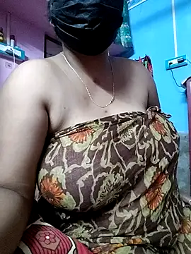 BERRY 00 online show from April 4, 10:33 am