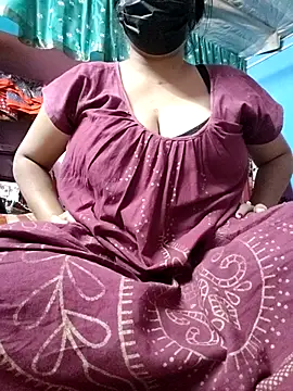 BERRY 00 online show from February 12, 9:20 am