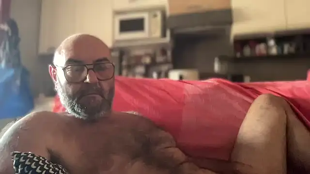 Snapshot of MM7026 chatting on July 27, 11:50 am MM7026 online show from July 27, 11:50 am