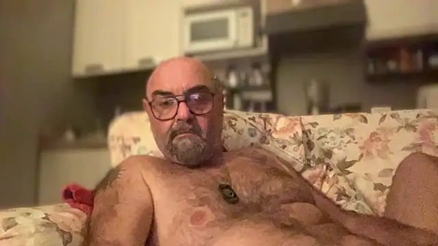 Snapshot of MM7026 chatting on May 27, 8:38 pm MM7026 online show from May 27, 8:38 pm