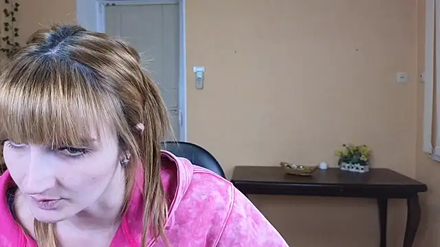 Nika Kitten online show from February 25, 11:59 pm