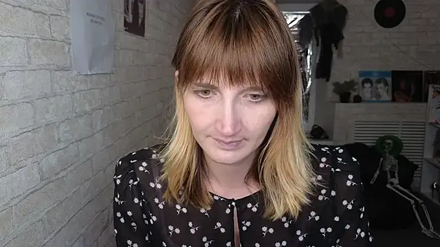 Snapshot of Nika_Kitten chatting on April 24, 10:50 am Nika Kitten online show from April 24, 10:50 am
