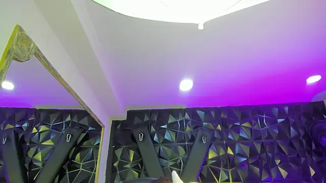 AlliceRosero online show from March 27, 5:05 am