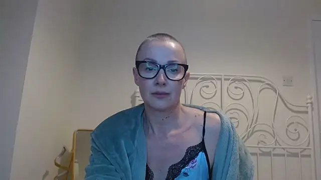 ELEGANT-ARIA36 online show from March 1, 5:46 pm