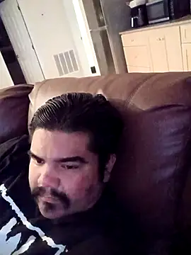 Snapshot of Brickstash chatting on February 14, 3:29 am Brickstash online show from February 14, 3:29 am