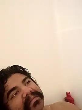 Snapshot of Brickstash chatting on December 21, 4:52 pm Brickstash online show from December 21, 4:52 pm