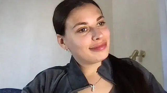 MoonriseGoddess online show from May 8, 9:35 am