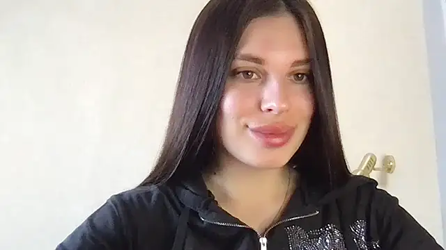 MoonriseGoddess online show from April 5, 9:27 am