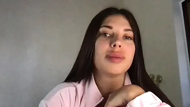 MoonriseGoddess online show from June 1, 9:31 am