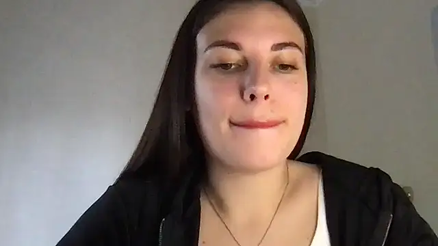 MoonriseGoddess online show from April 27, 8:45 am