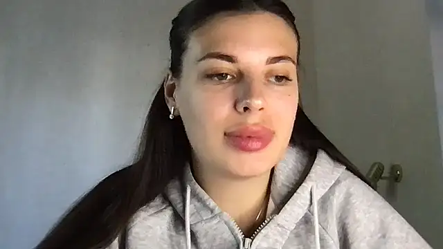 MoonriseGoddess online show from May 3, 10:20 am