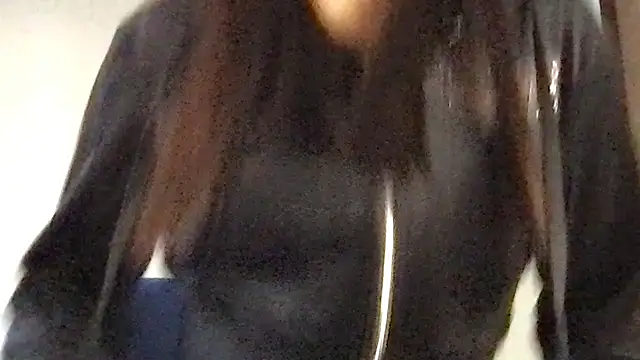 MoonriseGoddess online show from April 7, 2:30 pm