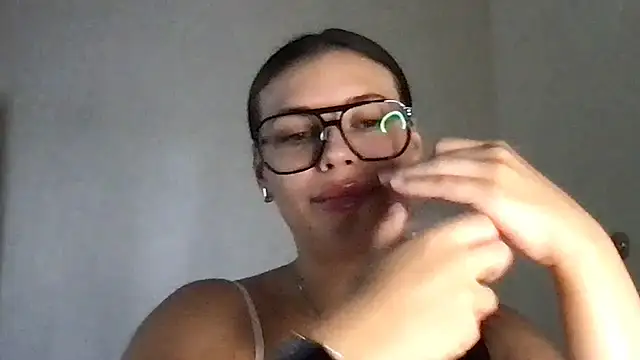 MoonriseGoddess online show from July 6, 10:11 am