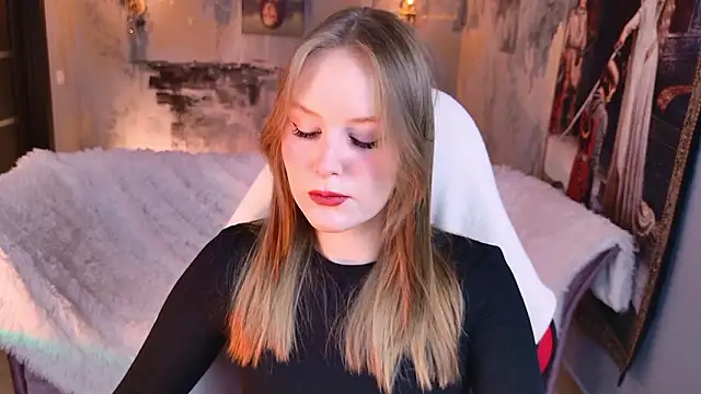 VivienLeeigh online show from March 9, 5:11 am