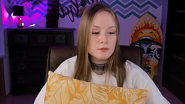 Snapshot of VivienLeeigh chatting on March 2, 12:14 pm VivienLeeigh online show from March 2, 12:14 pm