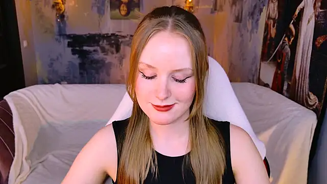 VivienLeeigh online show from March 28, 5:14 pm