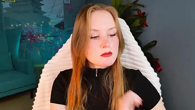 VivienLeeigh online show from March 31, 7:10 am